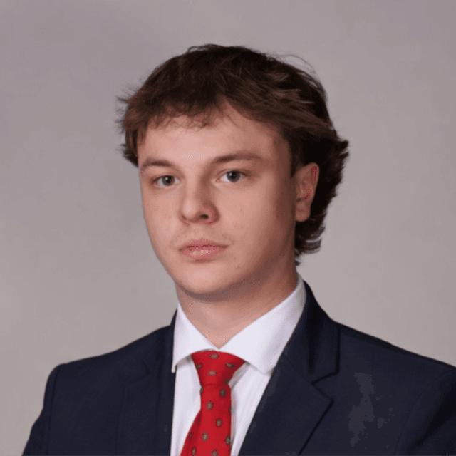 Oliver Swart headshot